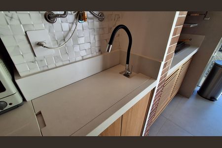 Apartamento à venda com 71m², 2 quartos e 2 vagasÁrea de Serviço 