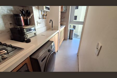 Apartamento à venda com 71m², 2 quartos e 2 vagasÁrea de Serviço 