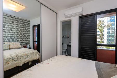 Apartamento à venda com 82m², 2 quartos e 2 vagasSuíte