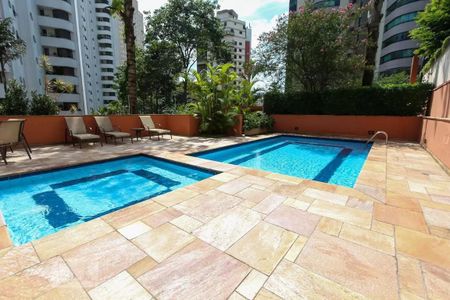 Apartamento à venda com 82m², 2 quartos e 2 vagasÁrea comum - Piscina