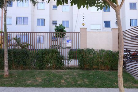 Apartamento para alugar com 41m², 2 quartos e 1 vagaPlaca instalada na grade da fachada do condomínio - Código da placa: BYIK-181