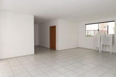 Apartamento para alugar com 41m², 2 quartos e 1 vagaÁrea comum - Salão de festas