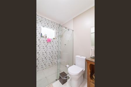 Casa à venda com 175m², 4 quartos e 2 vagas Casa à venda com 175m², 4 quartos e 2 vagasBanheiro da Suíte
