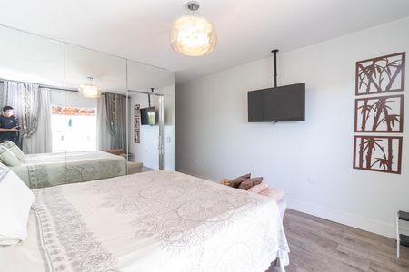 Casa à venda com 175m², 4 quartos e 2 vagas Casa à venda com 175m², 4 quartos e 2 vagasQuarto 4 - Suíte