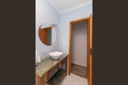 Casa à venda com 175m², 4 quartos e 2 vagas Casa à venda com 175m², 4 quartos e 2 vagasBanheiro 2