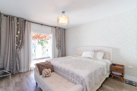 Casa à venda com 175m², 4 quartos e 2 vagas Casa à venda com 175m², 4 quartos e 2 vagasQuarto 4 - Suíte