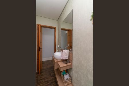 Casa à venda com 175m², 4 quartos e 2 vagas Casa à venda com 175m², 4 quartos e 2 vagasLavabo