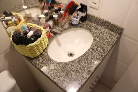 Apartamento à venda com 58m², 2 quartos e 1 vagaBanheiro 2