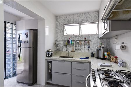 Apartamento à venda com 105m², 3 quartos e 2 vagasCozinha