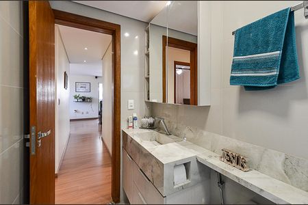 Apartamento à venda com 105m², 3 quartos e 2 vagasBanheiro Social