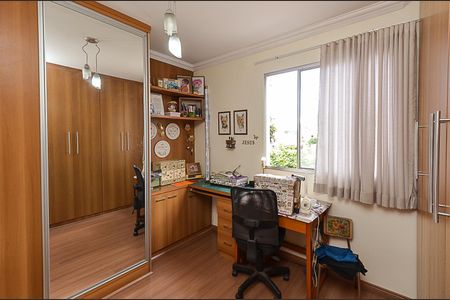 Apartamento à venda com 105m², 3 quartos e 2 vagasQuarto 2