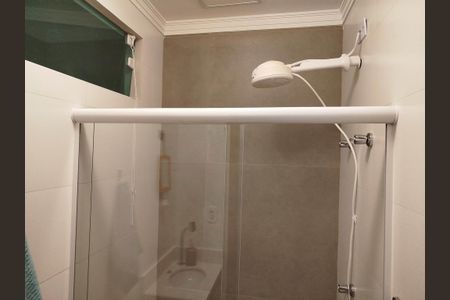 Casa à venda com 97m², 3 quartos e 2 vagasBanheiro social