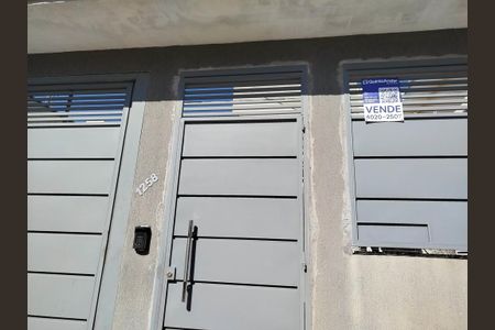 Casa à venda com 97m², 3 quartos e 2 vagasFachada e portaria