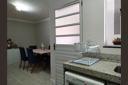 Casa à venda com 97m², 3 quartos e 2 vagasCozinha