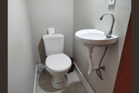 Casa à venda com 97m², 3 quartos e 2 vagasLavabo