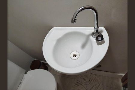 Casa à venda com 97m², 3 quartos e 2 vagasLavabo