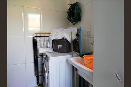 Casa à venda com 97m², 3 quartos e 2 vagasÁrea de serviço