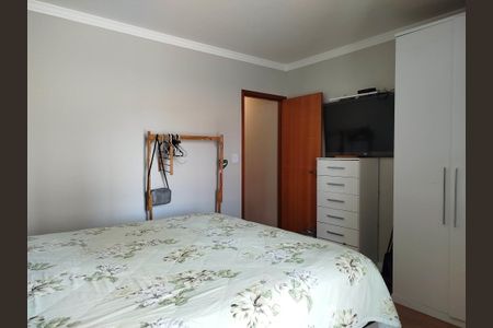 Casa à venda com 97m², 3 quartos e 2 vagasSuíte