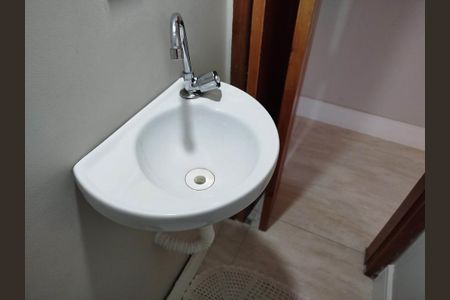 Casa à venda com 97m², 3 quartos e 2 vagasLavabo