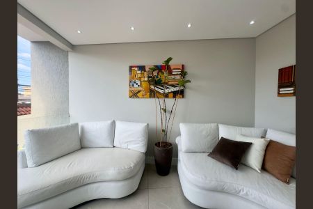 Casa à venda com 220m², 4 quartos e 5 vagasSala 2 varanda