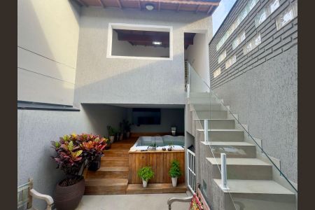 Casa à venda com 220m², 4 quartos e 5 vagasArea externa ofuro
