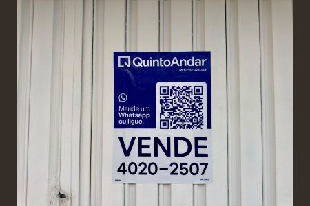 Casa à venda com 220m², 4 quartos e 5 vagasFachada