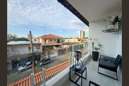Casa à venda com 220m², 4 quartos e 5 vagasVista da Sacada