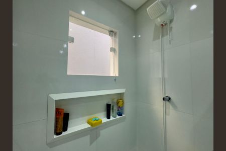 Casa à venda com 220m², 4 quartos e 5 vagasBanheiro 3
