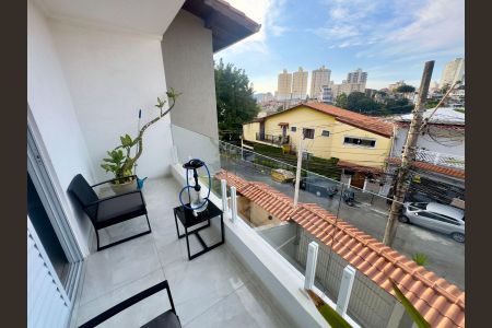 Casa à venda com 220m², 4 quartos e 5 vagasVista da Sacada