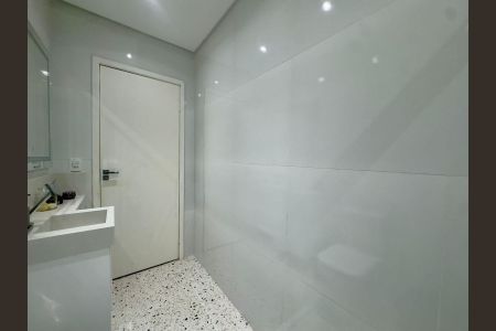 Casa à venda com 220m², 4 quartos e 5 vagasBanheiro
