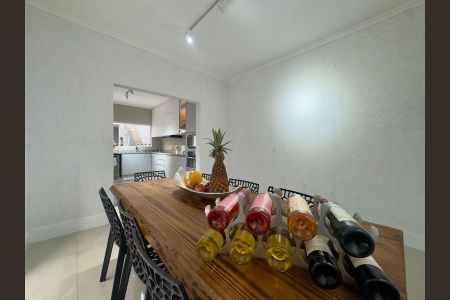 Casa à venda com 220m², 4 quartos e 5 vagasSala de Jantar