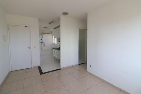 Sala de apartamento para alugar com 2 quartos, 39m² em São Pedro, Osasco