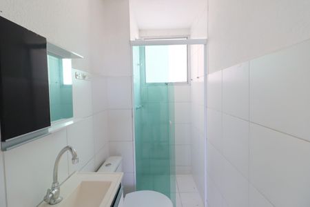Banheiro de apartamento para alugar com 2 quartos, 39m² em São Pedro, Osasco