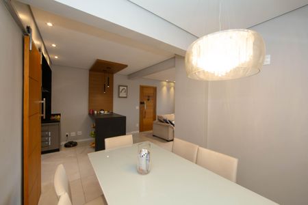 Apartamento à venda com 116m², 4 quartos e 2 vagasSALA