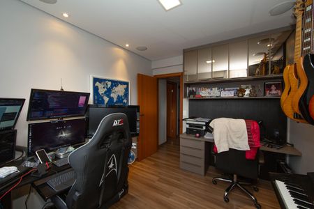 Apartamento à venda com 116m², 4 quartos e 2 vagasQUARTO4