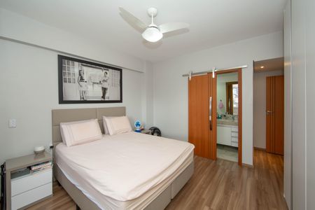 Apartamento à venda com 116m², 4 quartos e 2 vagasQUARTO1