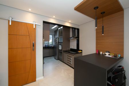 Apartamento à venda com 116m², 4 quartos e 2 vagasCOZINHA