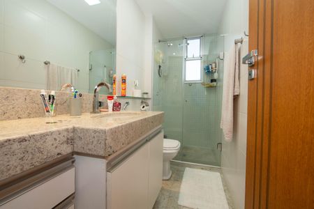 Apartamento à venda com 116m², 4 quartos e 2 vagasBANHEIRO2