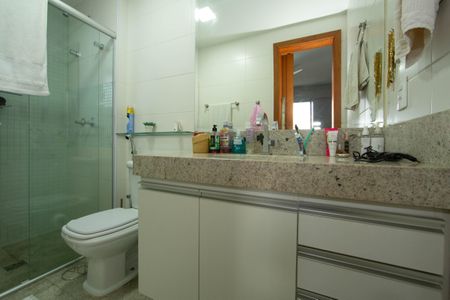 Apartamento à venda com 116m², 4 quartos e 2 vagasBANHEIRO1