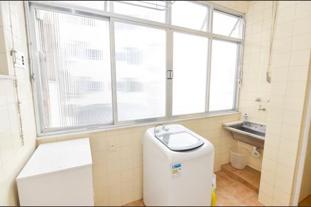 Apartamento para alugar com 110m², 3 quartos e 1 vagaÁrea de Serviço