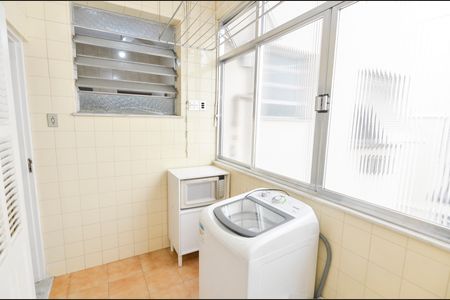 Apartamento para alugar com 110m², 3 quartos e 1 vagaÁrea de Serviço