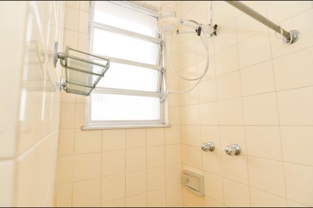Apartamento para alugar com 110m², 3 quartos e 1 vagaBanheiro de Serviço