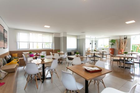 Apartamento à venda com 47m², 2 quartos e 1 vagaÁrea comum - Salão de festas