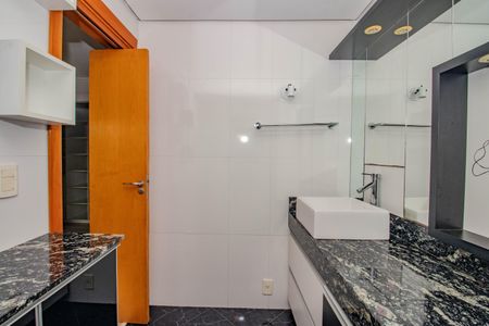 Apartamento para alugar com 170m², 3 quartos e 2 vagasBanheiro da Suíte