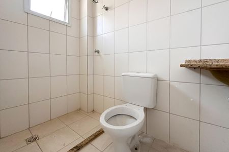 Apartamento à venda com 66m², 2 quartos e 2 vagasBanheiro da Suíte
