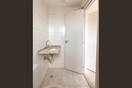 Apartamento à venda com 66m², 2 quartos e 2 vagasBanheiro da Suíte