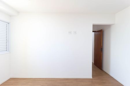 Apartamento à venda com 60m², 2 quartos e 1 vagaSuíte