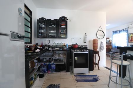 Casa para alugar com 80m², 2 quartos e 1 vagaCozinha