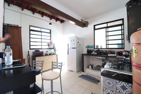 Casa para alugar com 80m², 2 quartos e 1 vagaCozinha