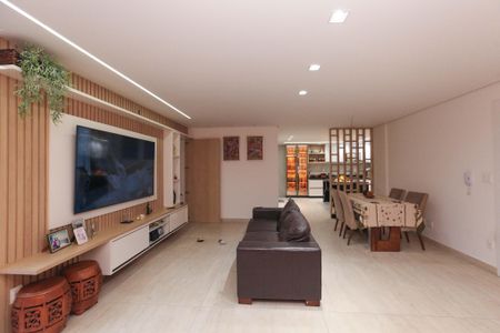 Apartamento à venda com 2 quartos, 150m² em Eldorado, Contagem